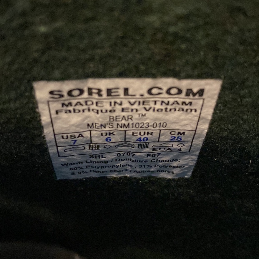 Sorel Bear lined snowboots - Picture 9 of 13